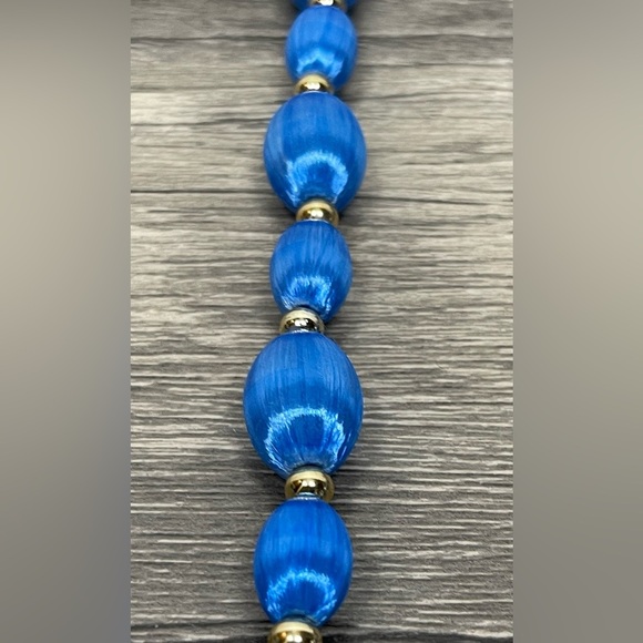 Stunning VINTAGE Satin Thread-Wrapped Bead Necklace-Light Blue. 31 in. EUC. - Picture 1 of 3